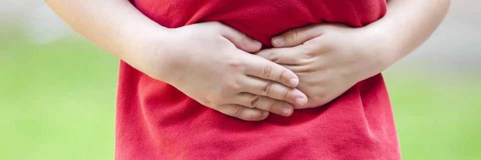 enfant mal de ventre