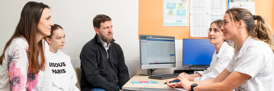 Consultation de suivi post hospitalisation soins intensifs pédiatriques