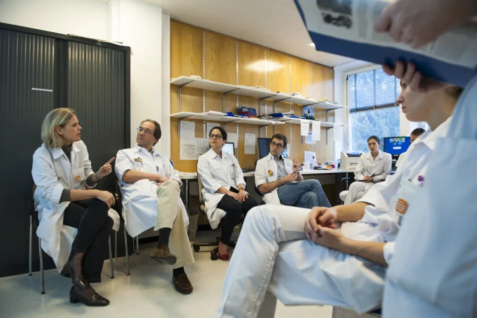 équipe pluridisciplinaire chirurgie pédiatrique en néonatologie